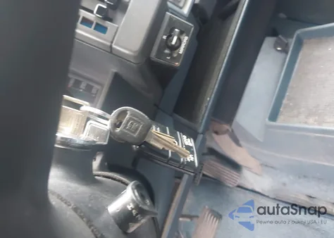 1994 Chevrolet Blazer S10 z USA, uszkodzony, nr VIN 1GNDT13W7R0163053